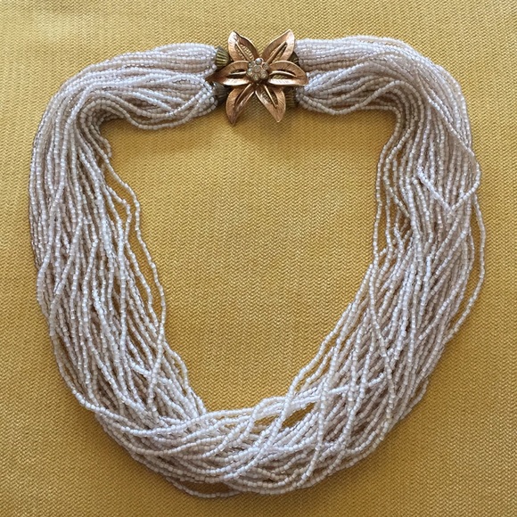 Vintage Jewelry - beaded vintage choker necklace w/flower clasp